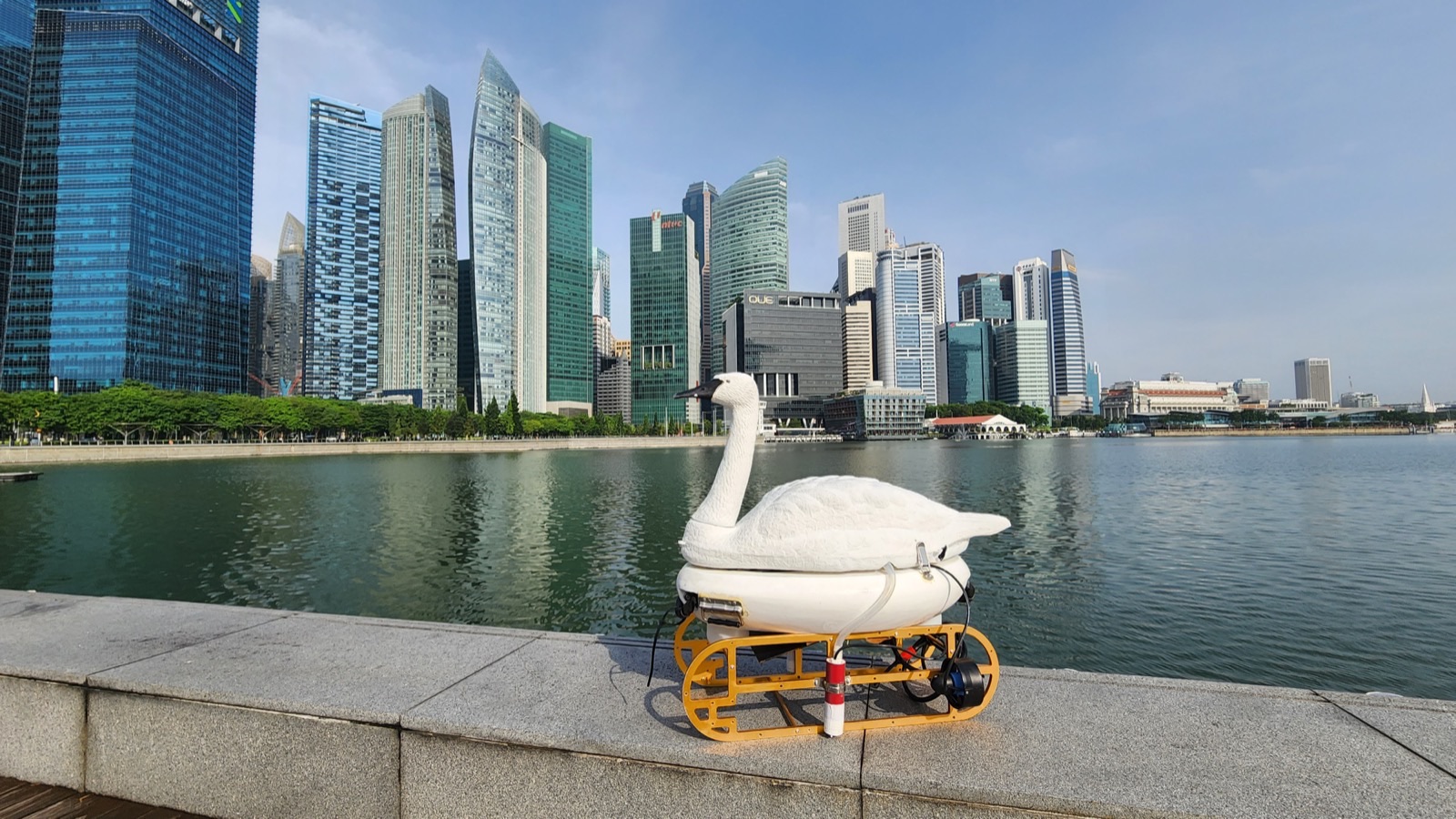 SWAN robot live demonstration at Marina Bay during SIWW 2022